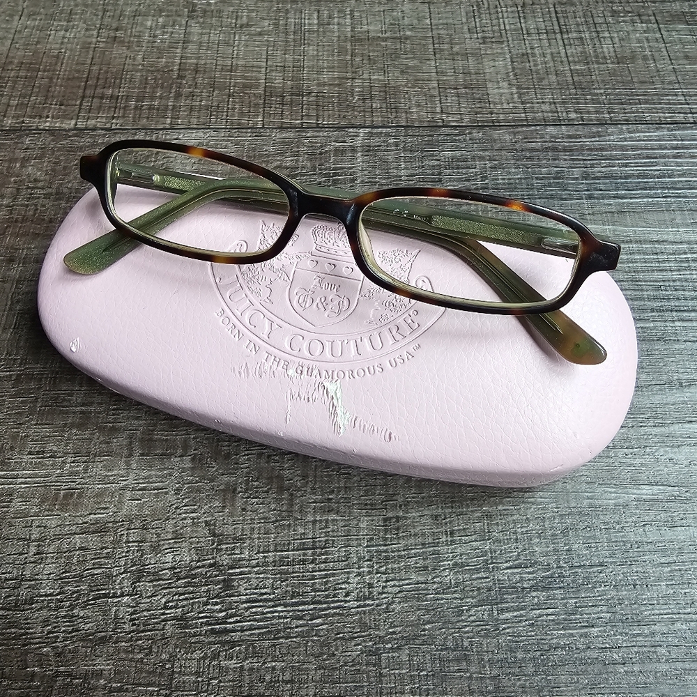 JUICY COUTURE - Glasses & case